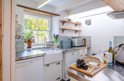 St. Teath House | Ruth's Cottage - Three Bedroom House, Sleeps 5