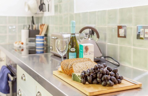 St. Teath House | Ruth's Cottage - Three Bedroom House, Sleeps 5