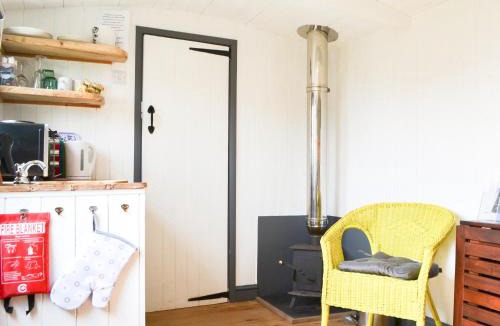 Wigton House | Ryan's Shepherd Hut - Uk43565