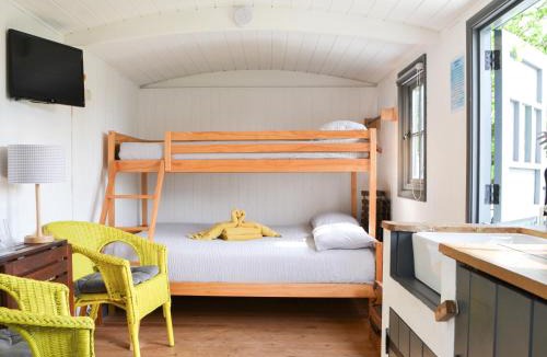 Wigton House | Ryan's Shepherd Hut - Uk43565