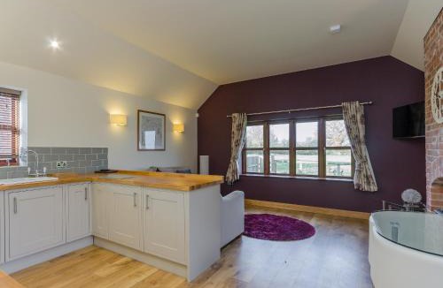Yoxall House | Saddleback Cottage - Ukc2578