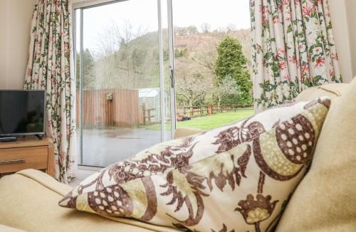 Llanwrthwl House | Salmon Cottage