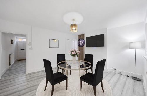 Gillingham House | Saunders House