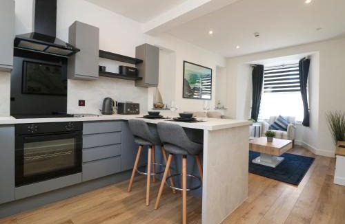 Mullion Apartment | Savoy Bay