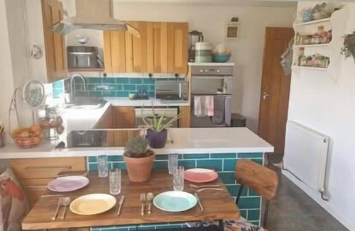 Sea Palling Apartment | Sea Palling 2 bed/2 bath beach apartment Sleeps 4