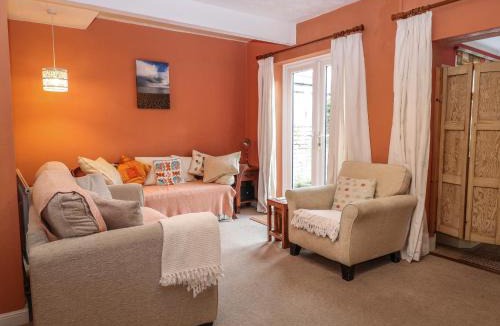 Pakefield House | Sea Pearl