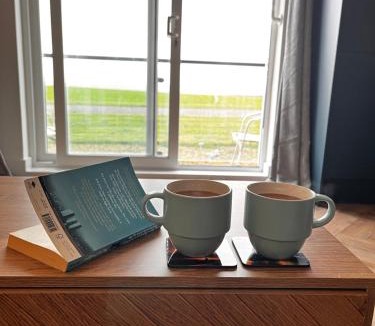 Llanelli Apartment | Seaside Serenity