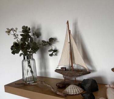 Llanelli Apartment | Seaside Serenity