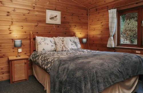 Wigton Apartment | Secluded Pine Lodge 2