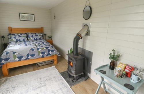 Ty Croes House | Seiriol Shepherds Hut