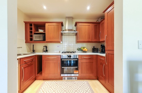 Reading Apartment | Select Serviced Accommodation - Hunters Wharf