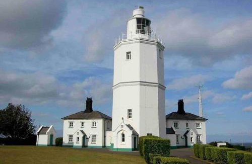 Broadstairs Apartment | Self contained, spacious annex with private drive.
