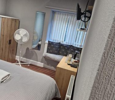 Halifax Hotel | Shears Inn