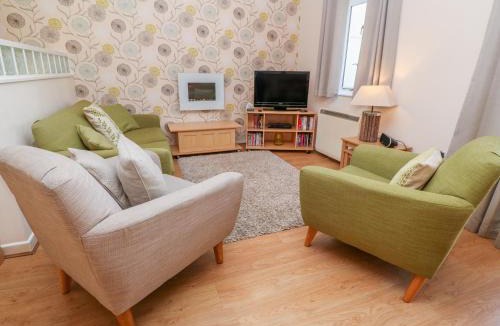 Falmouth House | Shell Cottage
