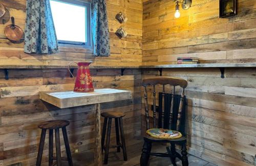 Chipping Norton Other | Shepherd's Huts at Cotswold Hills Country Park