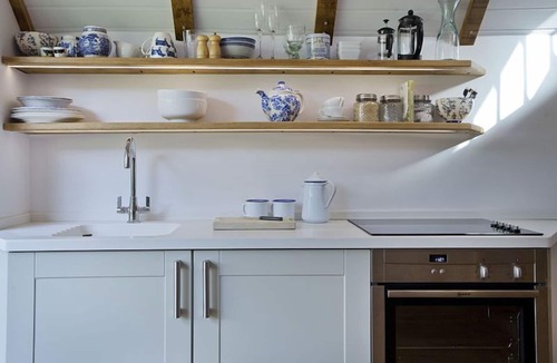 Chichester Cottage | Shepherds Barn