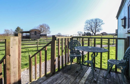 Rushton Spencer Cottage | SHEPHERDS DELIGHT, pet friendly, character holiday cottage in Leek