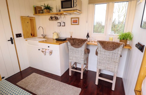 Aubourn Cottage | Shepherds Hut - Oak