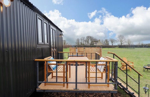Aubourn Cottage | Shepherds Hut - Oak