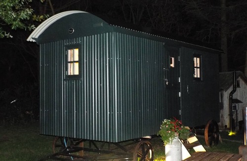 Macclesfield Cabin | Shepherds Hut with stunning views located on the edge of the peak district