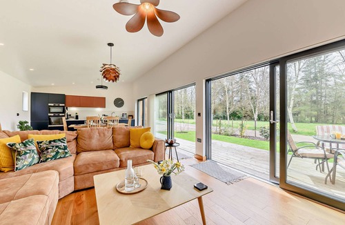 Beckley House | Silver Birch - Two Bedroom House, Sleeps 4