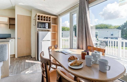 Helston House | Silver Caravan with parking & decking*