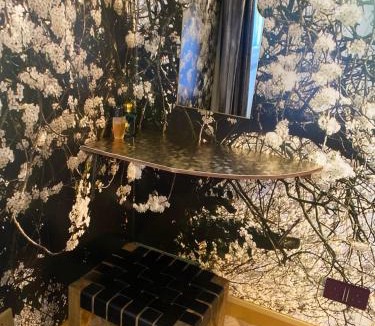 Grafty Green House | Simons Whody Hideaway
