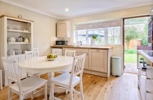 Sidlesham House | Situated in Stunning Highleigh Village,'BRAMLEY FALL COTTAGE'-Attached Cottage,3 Bedrooms-1 on ground level, SLEEPS 6-2 Bathrooms, 9 mins to Sandy Wittering Beach, 5 mins from Southend Barns, Child friendly,Small Breed Dog Friendly 2 max, Parking-EV Point