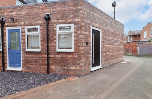 Hoole Cottage | SKYLIGHTS, pet friendly in Hoole