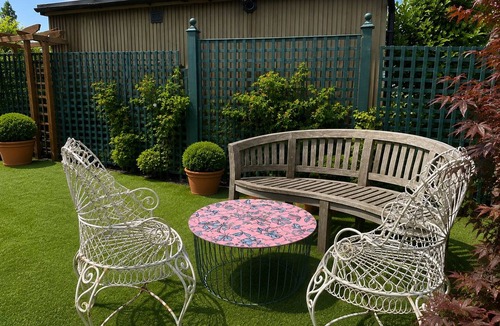 Richmond-upon-Thames Apartment | Sleeps2-WatersideStudio-RiverViews-25minToHeathrow