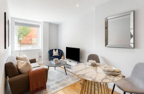 Eastleigh Apartment | Smart 1BR Apt in Central Eastleigh near Train