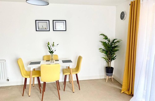 West Thurrock Apartment | Smartrips Apartments - Lakeside/Thurrock
