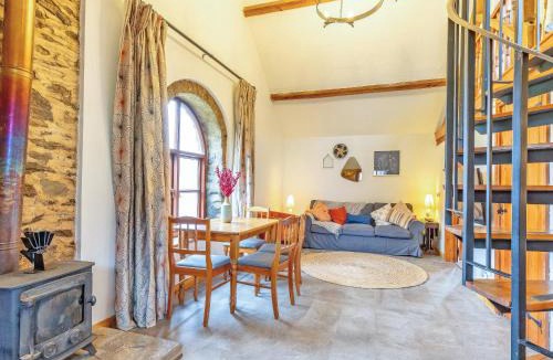 Hawkridge House | Smiddy - Ukc9682