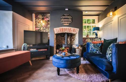 Welburn House | Snowdrop Cottage