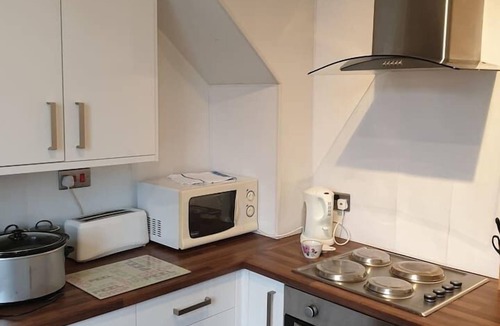 South Shields Apartment | South Shield's Hidden Gem Garnet 3 Bedroom Apartme