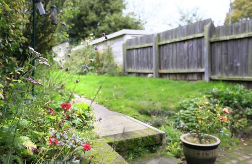 Westleton House | South West Cottage - Three Bedroom House, Sleeps 4