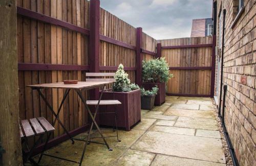 Lincoln Apartment | Southdene Studio