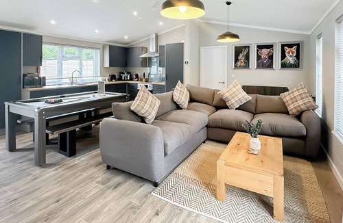 Raywell Ski Chalet | Spa Sensation (Sauna & Hot Tub)