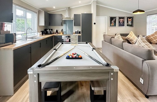 Raywell Ski Chalet | Spa Sensation (Sauna & Hot Tub)