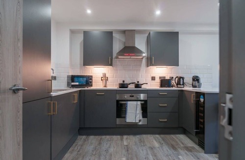 Preston Apartment | Spacious 1BED Flat in Central Preston fast WiFi