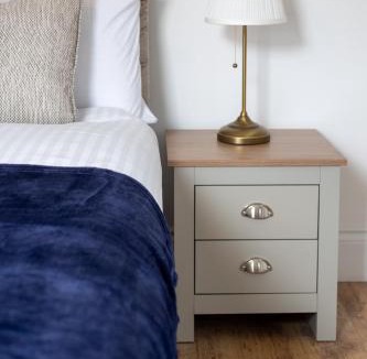 Highbridge Apartment | Spacious 2BR APT - Sleeps 5 - Private Parking