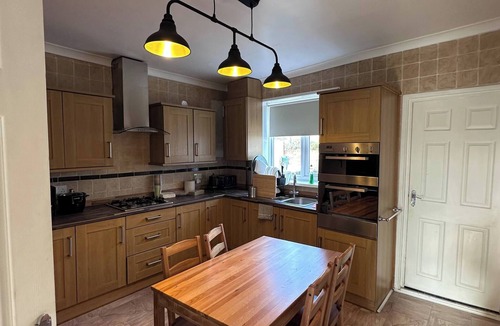 Sheffield House | Spacious 3-Bed Home at the heart of Sheffield S2