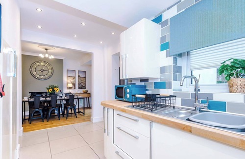Winterley House | Spacious 3 Bed Home - Ideal for Business Stays