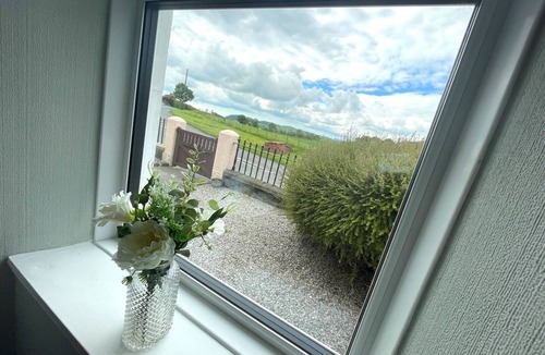 Castle Douglas House | Spacious 3BR Cottage in Beautiful Rural Setting - Pass the Keys