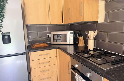 The Westside House | Spacious 5BR Edgbaston Home, Parking & Garden