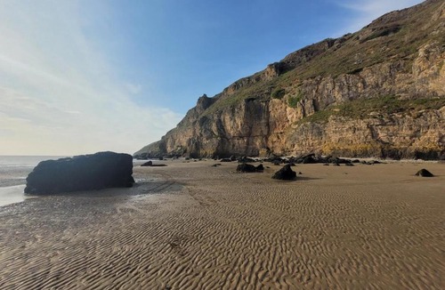 Brean Other | Spacious accomodation 188 Unity Beach sleeps 6 Centrally located Pet friendly Pets Stay Free