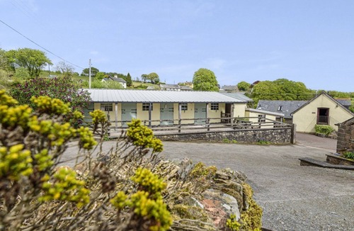 Hawkridge Cottage | Spacious Barn with Views