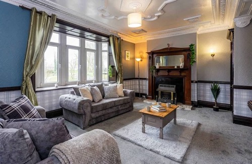Haltwhistle House | Spacious & Characterful 3BED Home in Haltwhistle