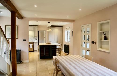 Whichford House | Spacious Cotswold Home for Groups, Country Escape