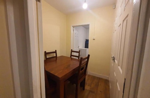 Birch House | Spacious Double Bedroom TDB Manchester